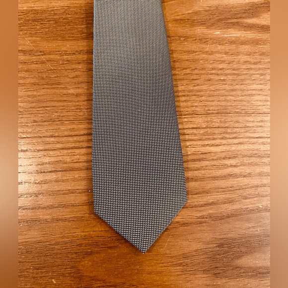 👔🔥 Gray Skinny Tie - Picture 2 of 5